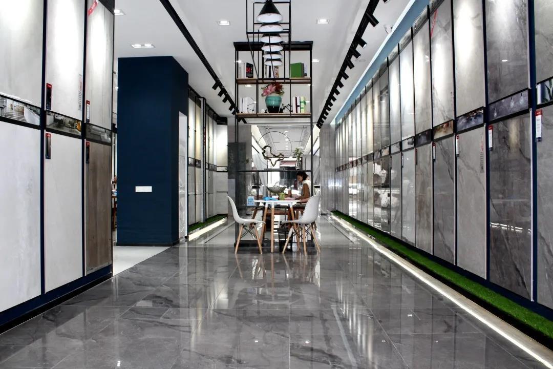 门店鉴赏 | 武汉花季传媒隐藏入口IOS日本版旗舰店匠心圈粉，又一个网红打卡点！